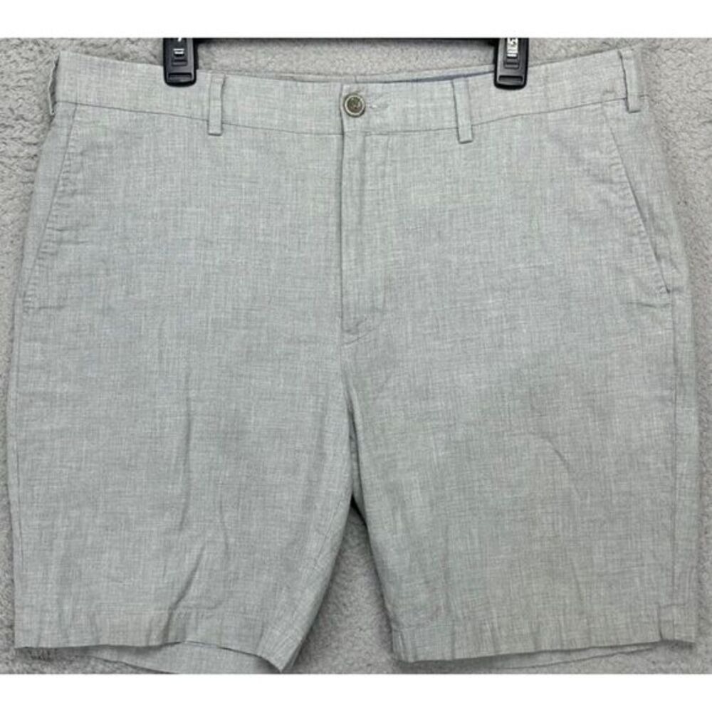 Hart Schaffner Marx Shorts Mens 38 Light Grey Khakis Flat Front Casual Pockets
